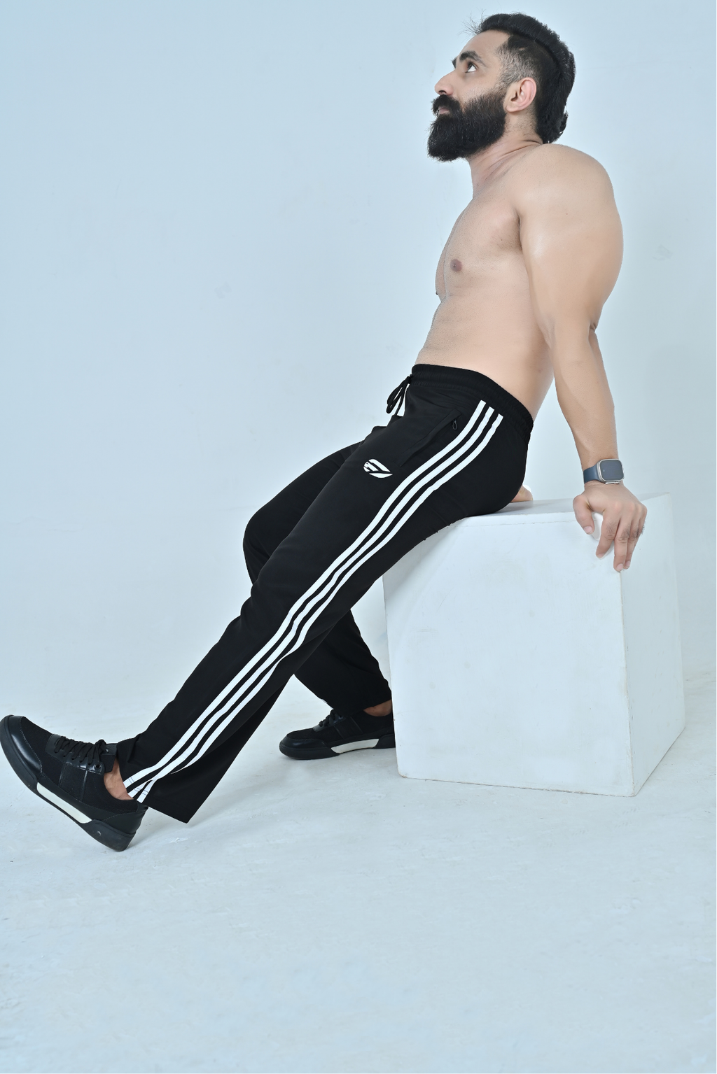 Endovar 3 Lines Art Trousers For Men's